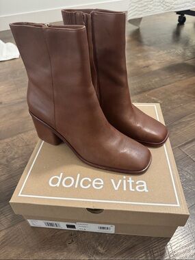 Dolce Vita Brown Leather Dapper Russet Block Heel booties